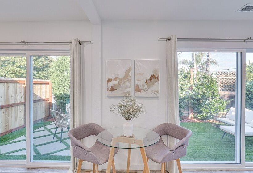 Pet Friendly Oceanside Gem W/ Patio, Walk To Beach