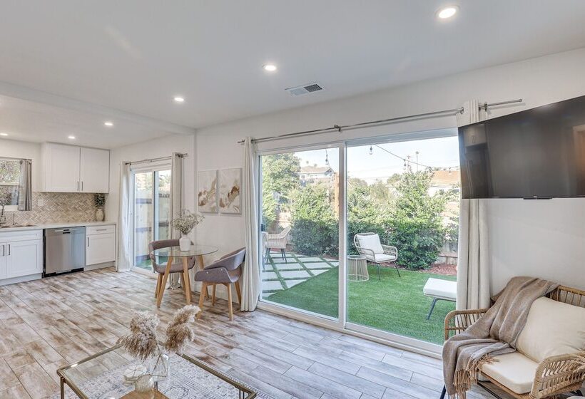 Pet Friendly Oceanside Gem W/ Patio, Walk To Beach