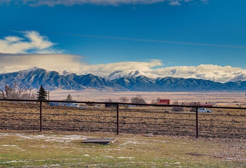 Pet Friendly Utah Abode W/ Patio, Fire Pit & Yard!