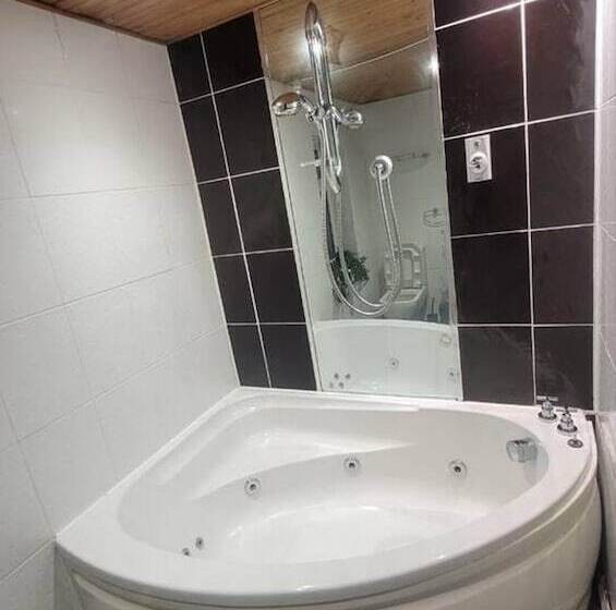 レジデンス 3 Bed House In Warrington