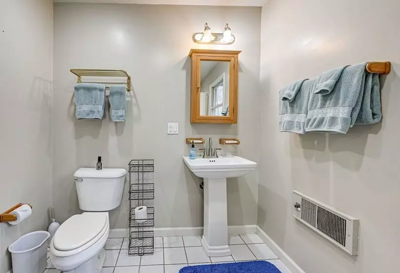 Rustic North Carolina Cabin W/ Fire Pit & Porch