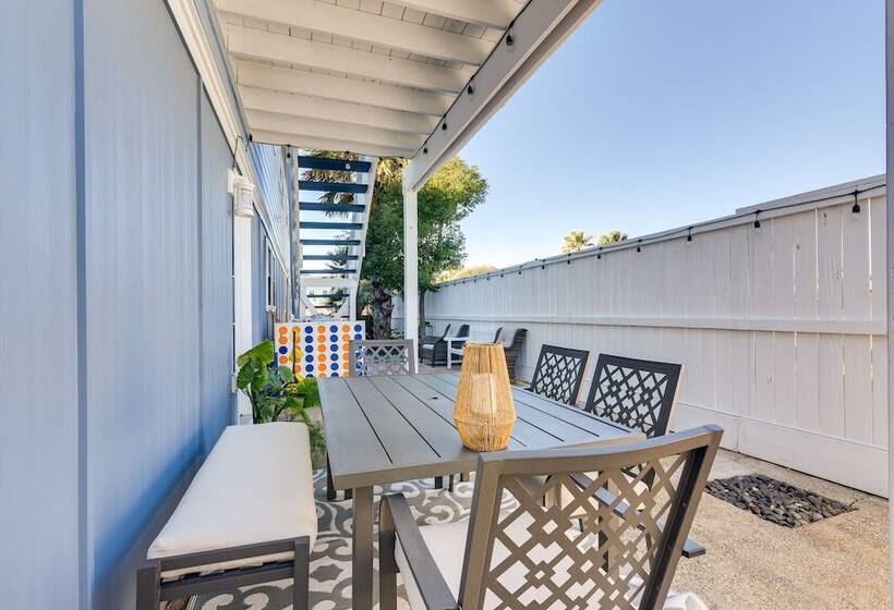 Seaside Retreat In Galveston Near Pleasure Pier!