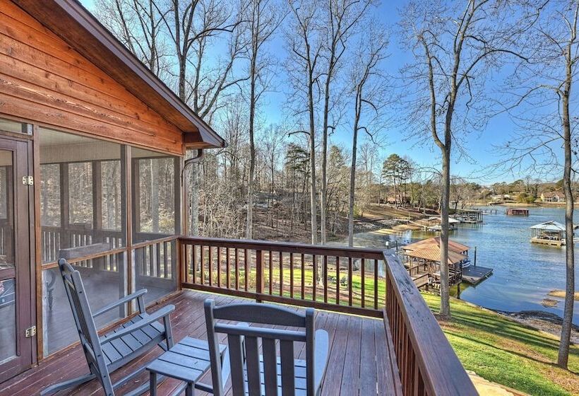 Winding Down By Avantstay Sleeps 20 + Dock, View