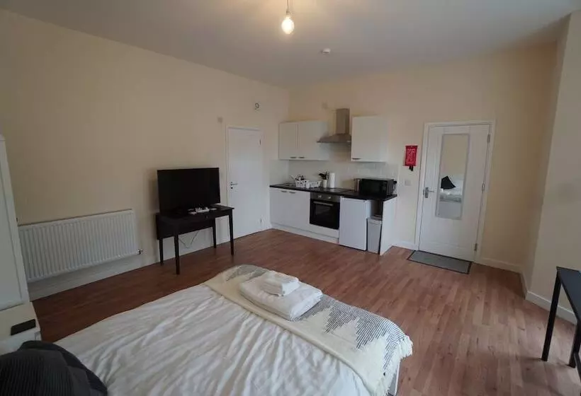 Arbourfield Lodge