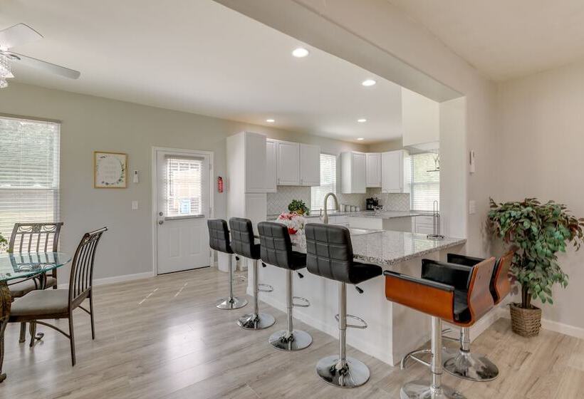 Lilburn Vacation Home W/ Grill ~ 31 Mi To Atlanta