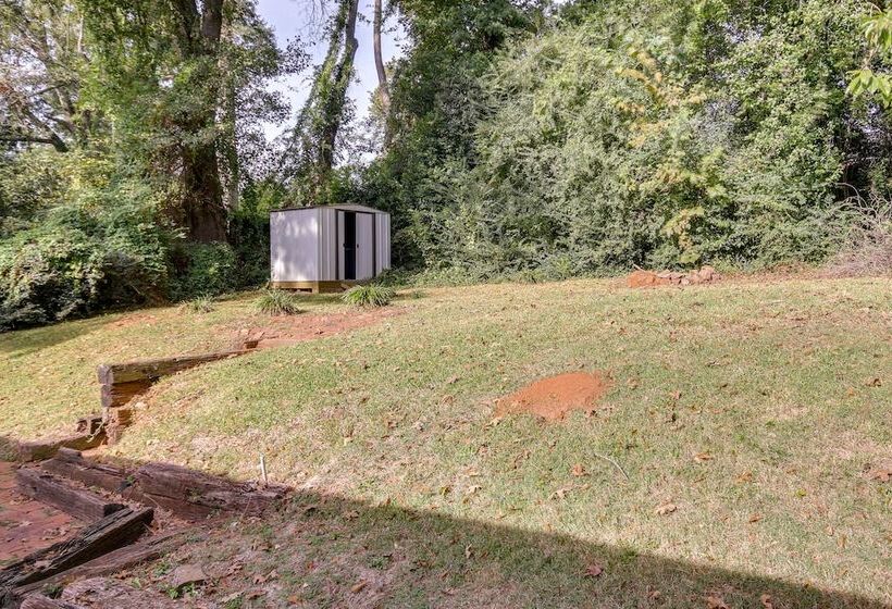 Augusta Retreat W/ Al Fresco Dining + Gas Grill!