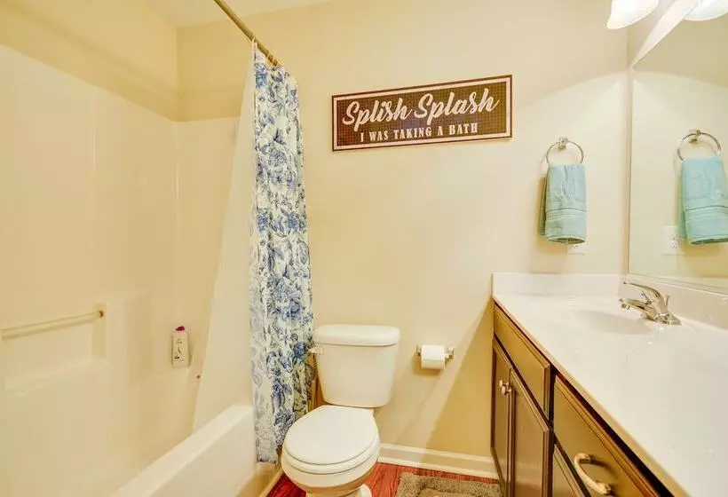 Charming High Point Home W/ Yard: 4 Mi To Hpu!