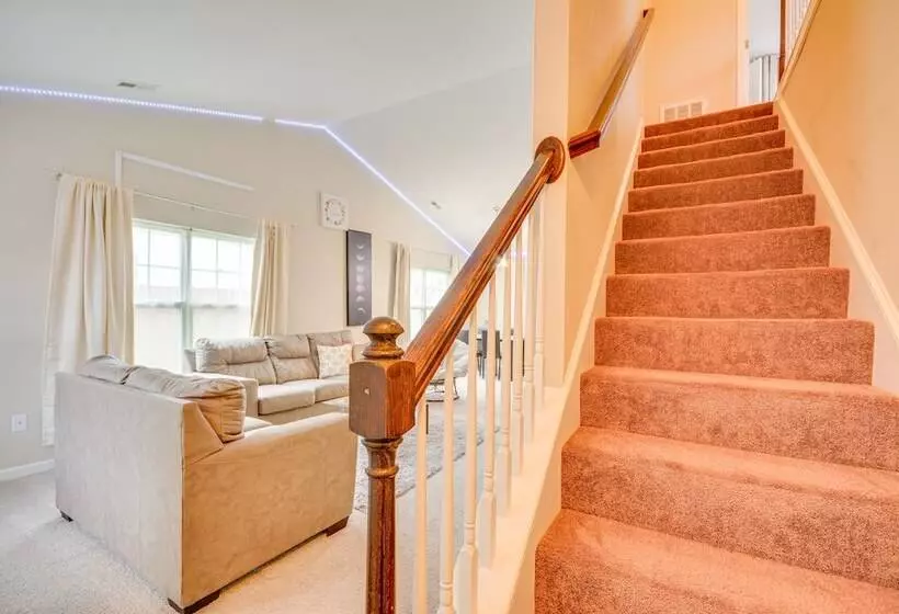 Charming High Point Home W/ Yard: 4 Mi To Hpu!