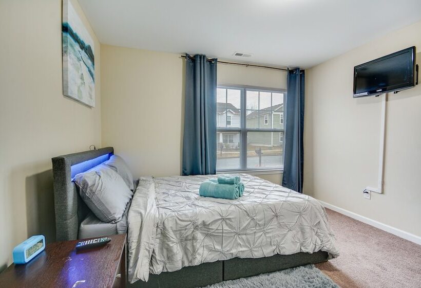 Charming High Point Home W/ Yard: 4 Mi To Hpu!