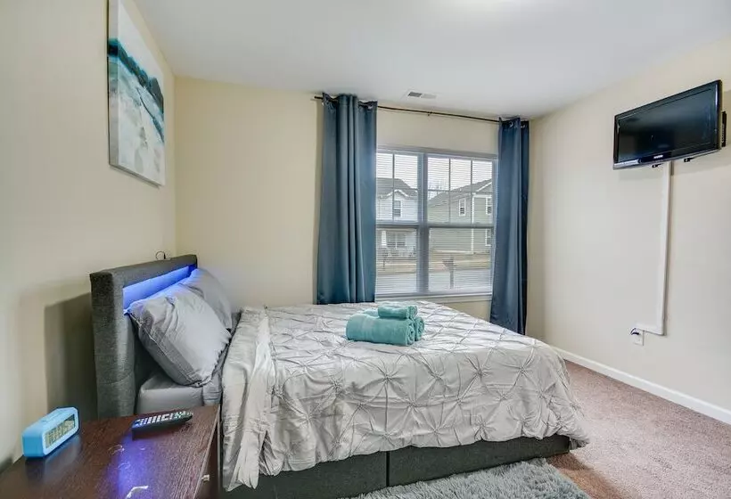 Charming High Point Home W/ Yard: 4 Mi To Hpu!