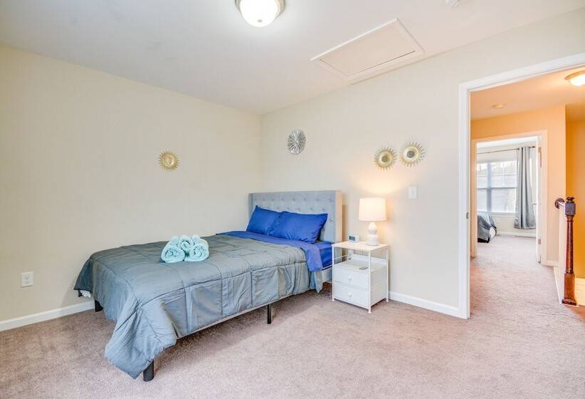 Charming High Point Home W/ Yard: 4 Mi To Hpu!