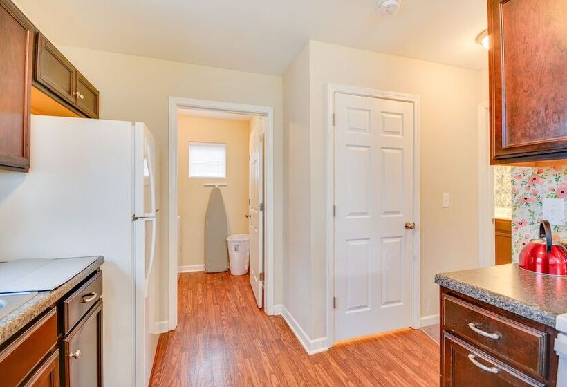 Charming High Point Home W/ Yard: 4 Mi To Hpu!