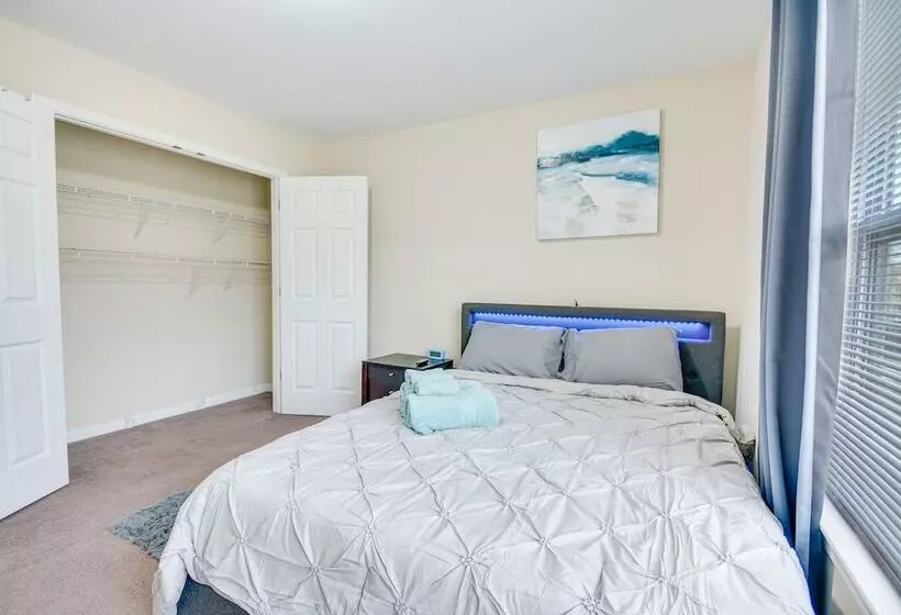 Charming High Point Home W/ Yard: 4 Mi To Hpu!