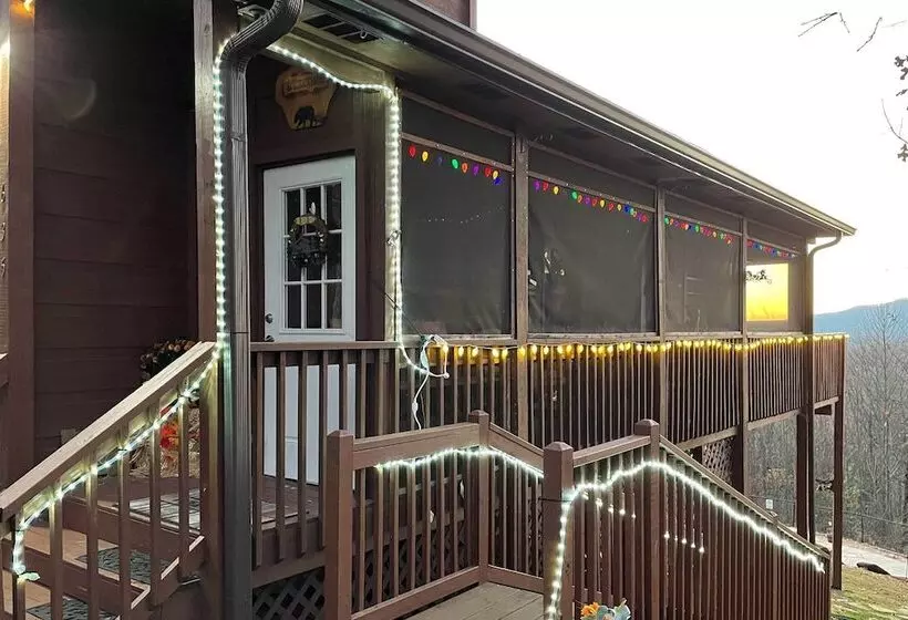 Pool, Hot Tub & Mountain Views: Cleveland Cabin