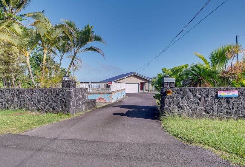 Coastal Keaau Home: Ocean & Sunrise Views, Pool