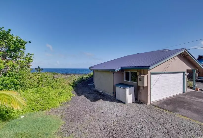 Coastal Keaau Home: Ocean & Sunrise Views, Pool