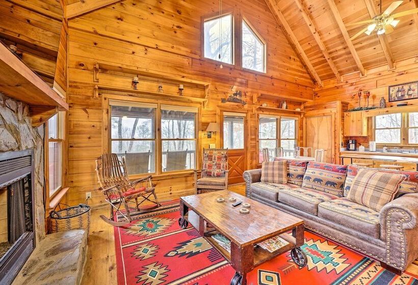 Cozy Blue Ridge Cabin W/ Hot Tub!
