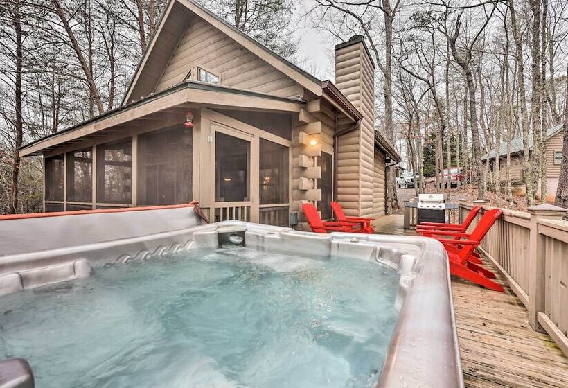 Cozy Blue Ridge Cabin W/ Hot Tub!