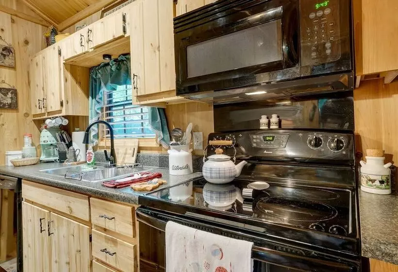 Quaint Cabin W/ Pool + Lake Access, 7 Mi To Helen!