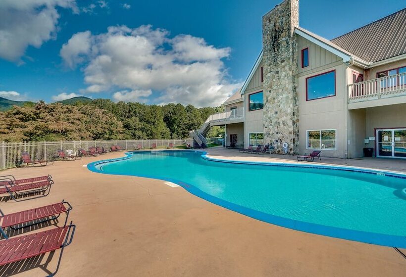 Quaint Cabin W/ Pool + Lake Access, 7 Mi To Helen!