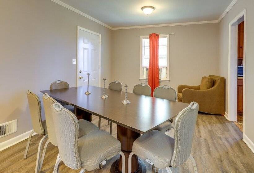 Cozy & Convenient Macon Home ~ 3 Mi To Town!