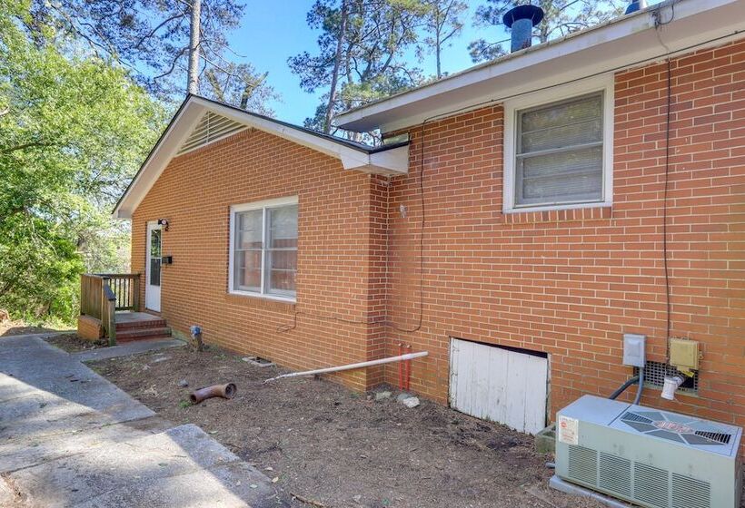 Cozy & Convenient Macon Home ~ 3 Mi To Town!
