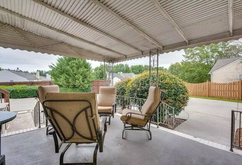 Cozy + Modern Norcross Hideaway W/ Covered Porches