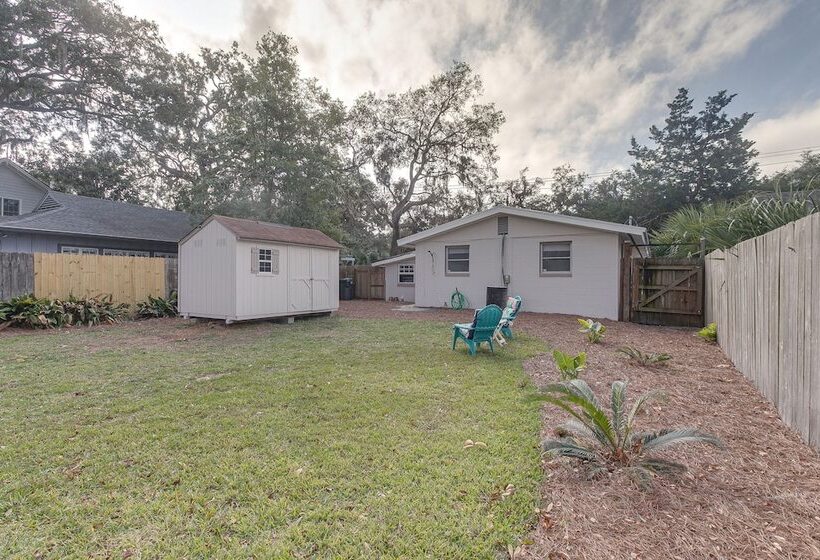 Cozy St Simons Island Cottage Close To Beaches!