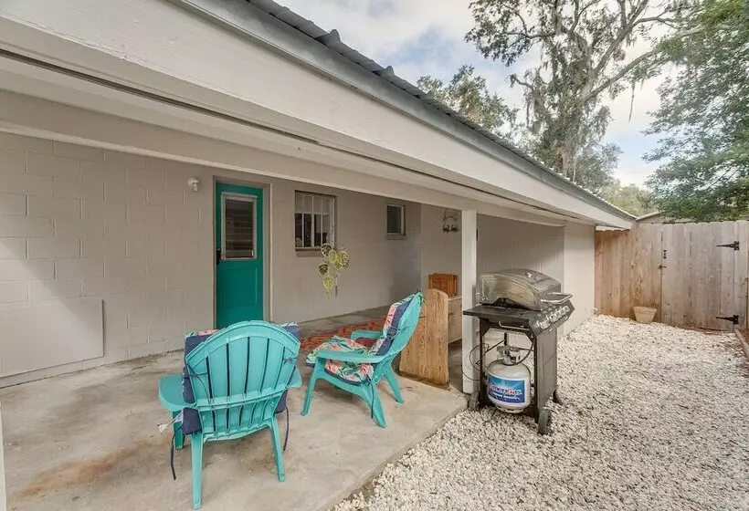Cozy St Simons Island Cottage   Close To Beaches!