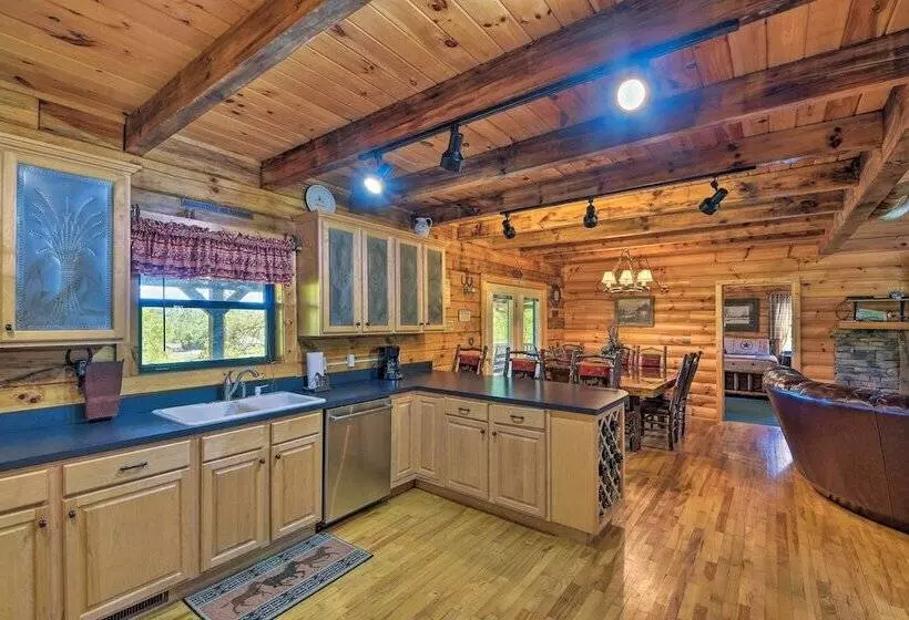 Cozy Trenton Cabin W/ Spa ~15 Mi To Lookout Mtn!