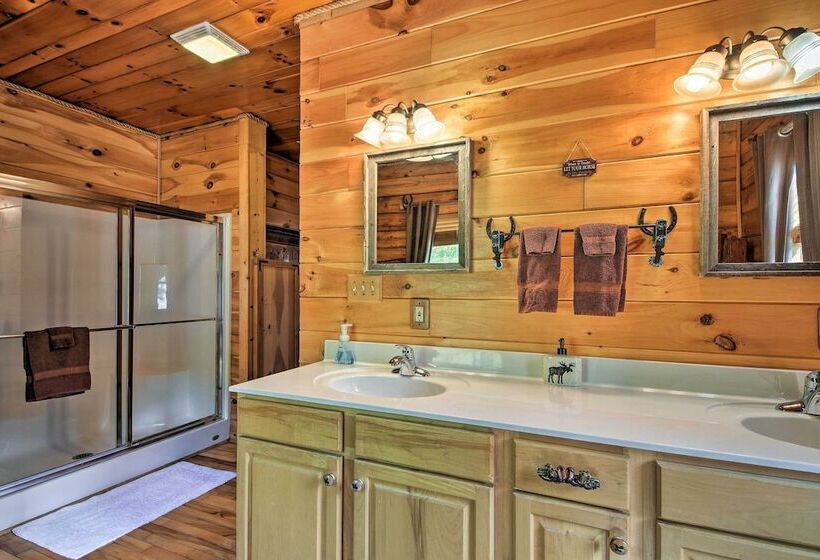 Cozy Trenton Cabin W/ Spa ~15 Mi To Lookout Mtn!
