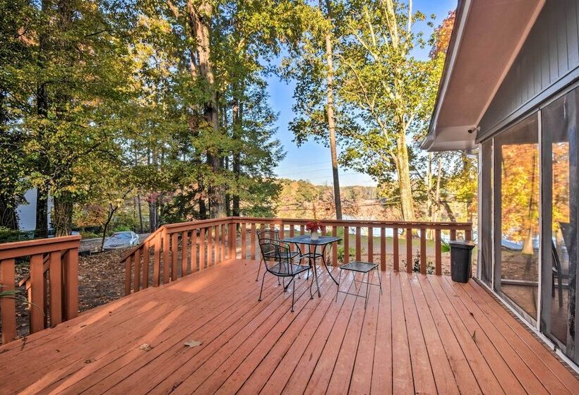 Spacious Duluth Home W/ Lake View & Fire Pit