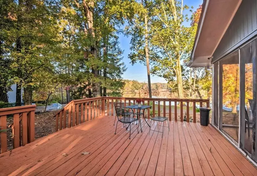 Spacious Duluth Home W/ Lake View & Fire Pit