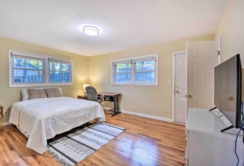 Spacious Duluth Home W/ Lake View & Fire Pit