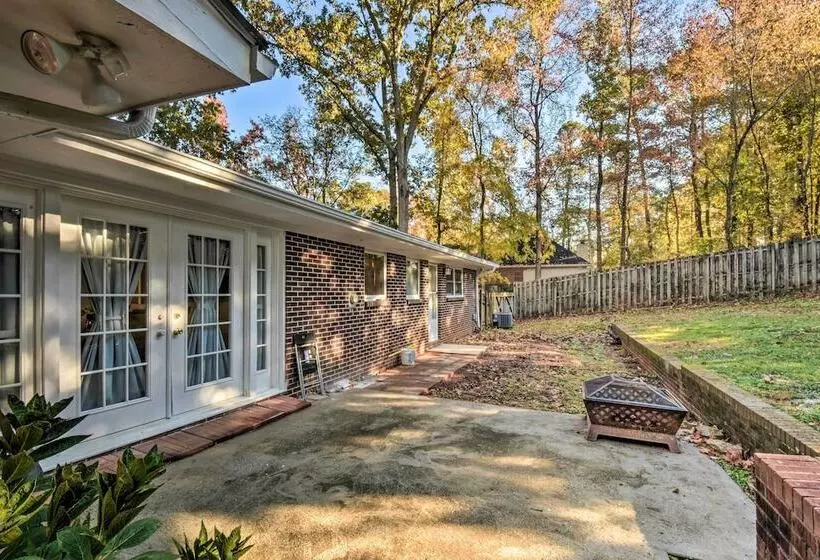 Spacious Duluth Home W/ Lake View & Fire Pit