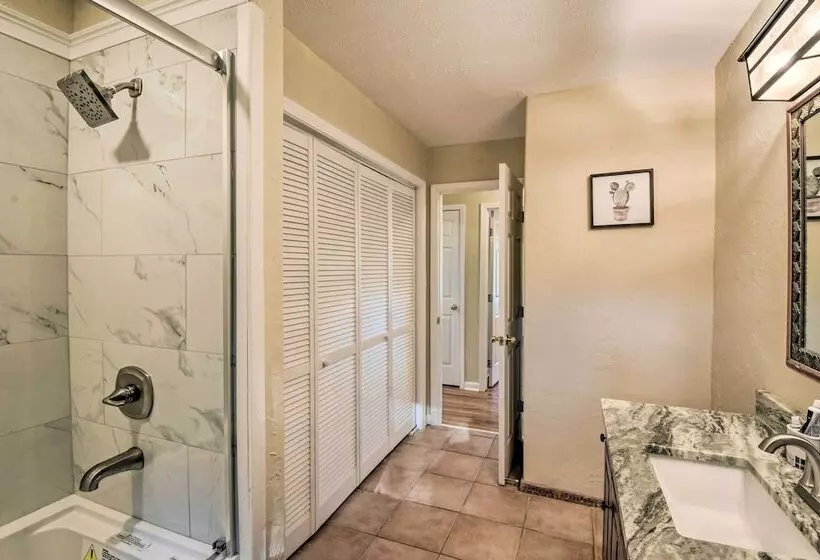 Spacious Duluth Home W/ Lake View & Fire Pit