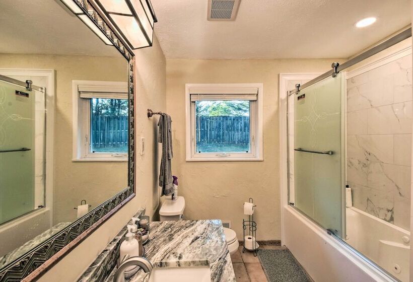 Spacious Duluth Home W/ Lake View & Fire Pit