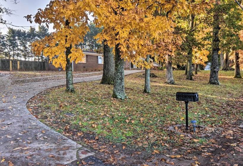 Spacious Duluth Home W/ Lake View & Fire Pit