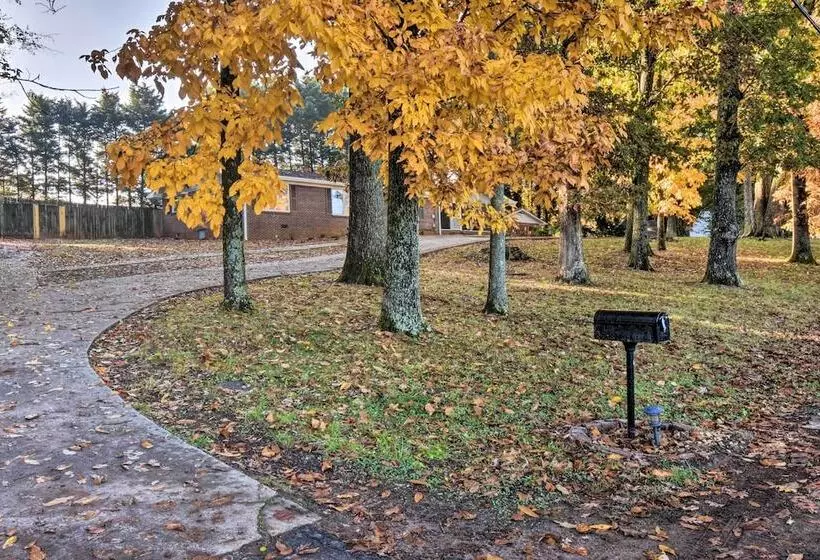 Spacious Duluth Home W/ Lake View & Fire Pit