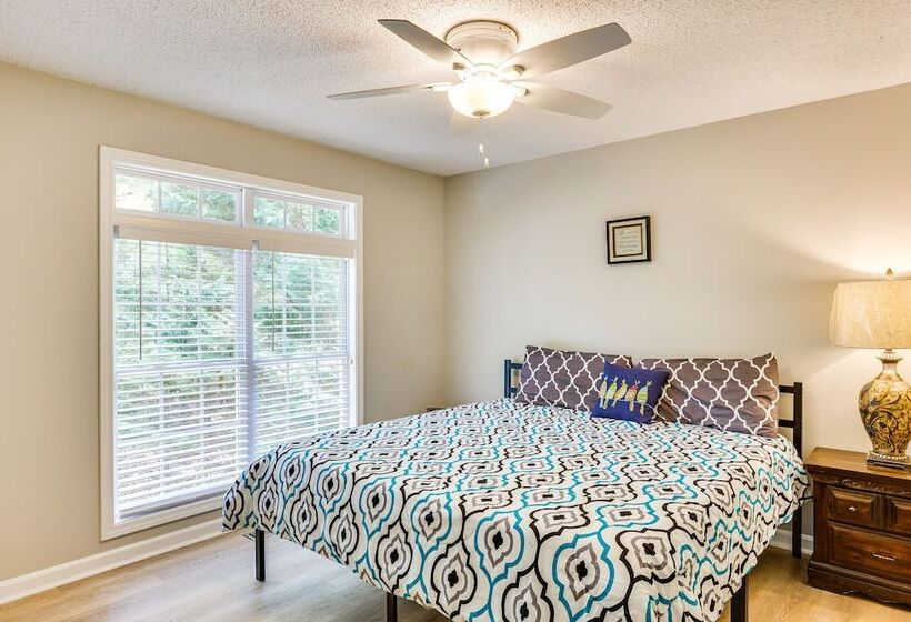 Ellijay Escape: Hike, Shop, Explore & More!