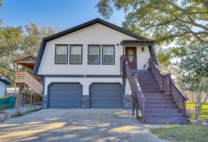 Family Friendly Duplex 6 Mi To Fort Walton Beach!