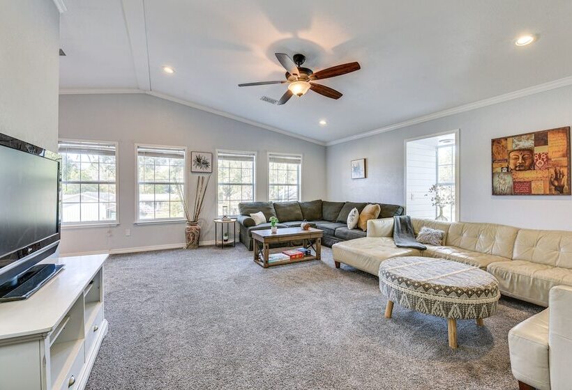 Family Friendly Duplex 6 Mi To Fort Walton Beach!