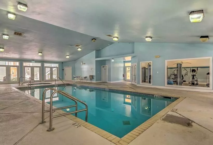 Family Friendly Pensacola Home < 1 Mi To Beach!