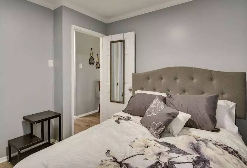 Hampton Vacation Rental: Central Location, Patio