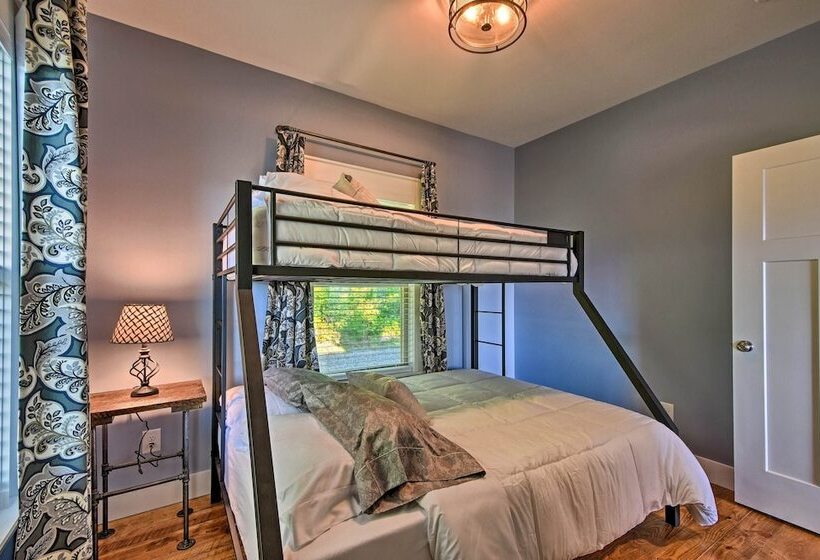 Hiawassee Home W/ Views <1 Mi To Lake Chatuge