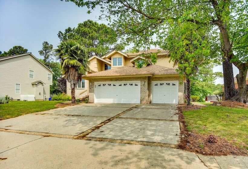 Lakefront Chesapeake Retreat W/ Hot Tub!