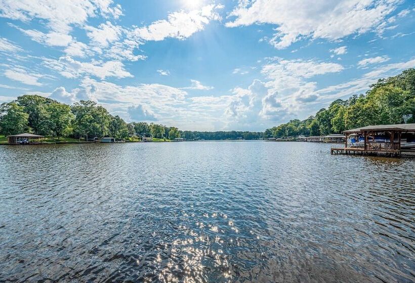 Lakefront Home W/ Entertainment Space & Dock!