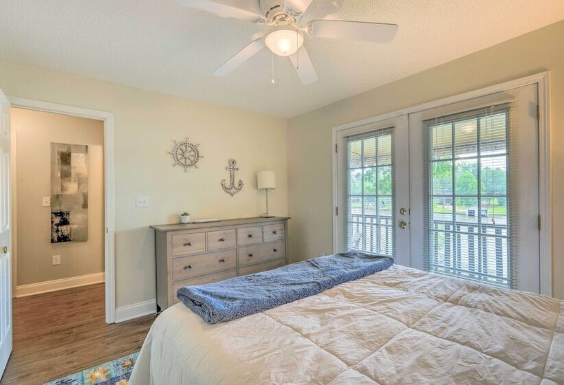 Lakefront Home W/ Entertainment Space & Dock!