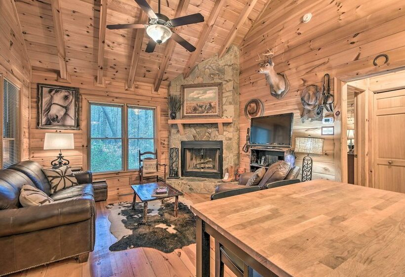 Cherry Log Cabin: 10 Min To Ellijay/blue Ridge!