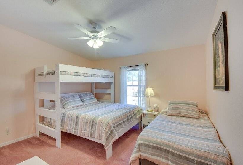 Lovely Lake Hartwell Retreat With Dock & Grill!